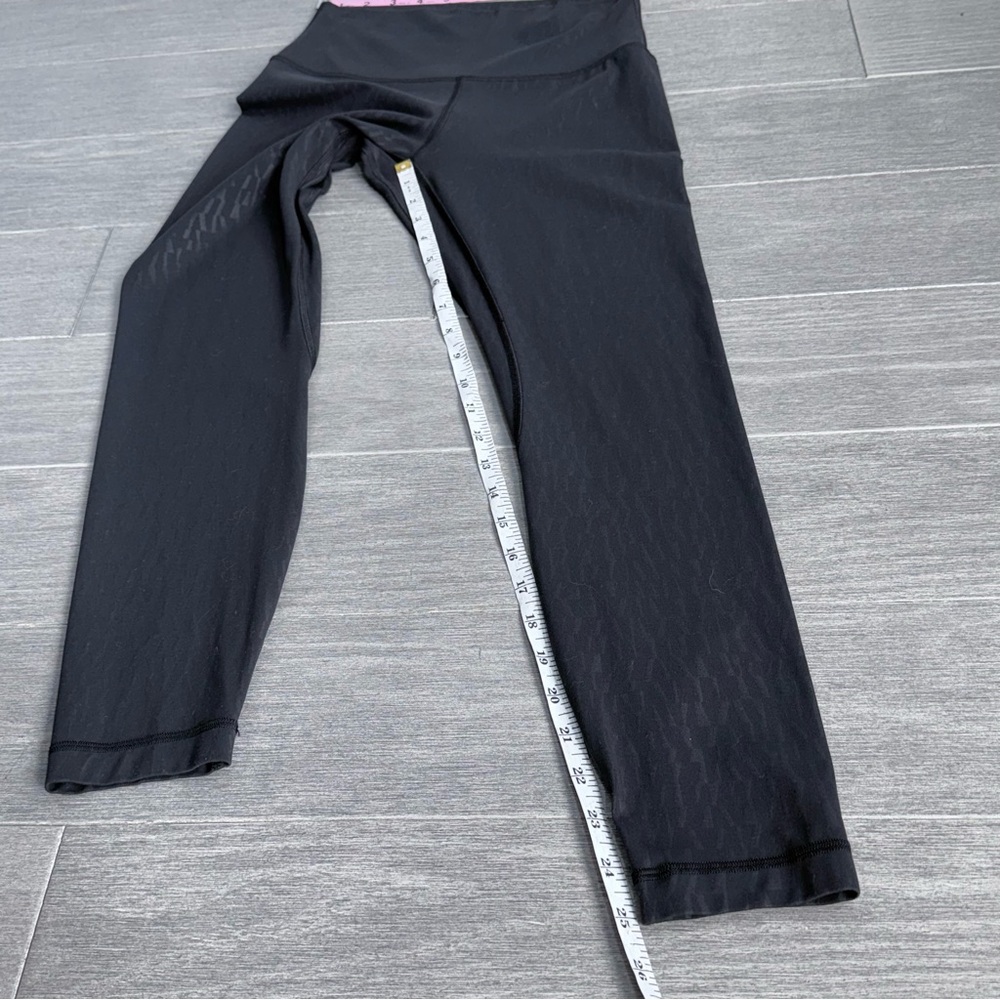 Lululemon Align High Rise Pant 25" Segment Emboss Black Leggings 6 Nulu W5DUYS - Picture 14 of 15